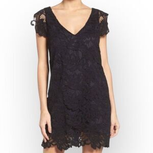 BB DAKOTA‎ NWT LITTLE BLACK DRESS LACE OVERLAY WITH LINING